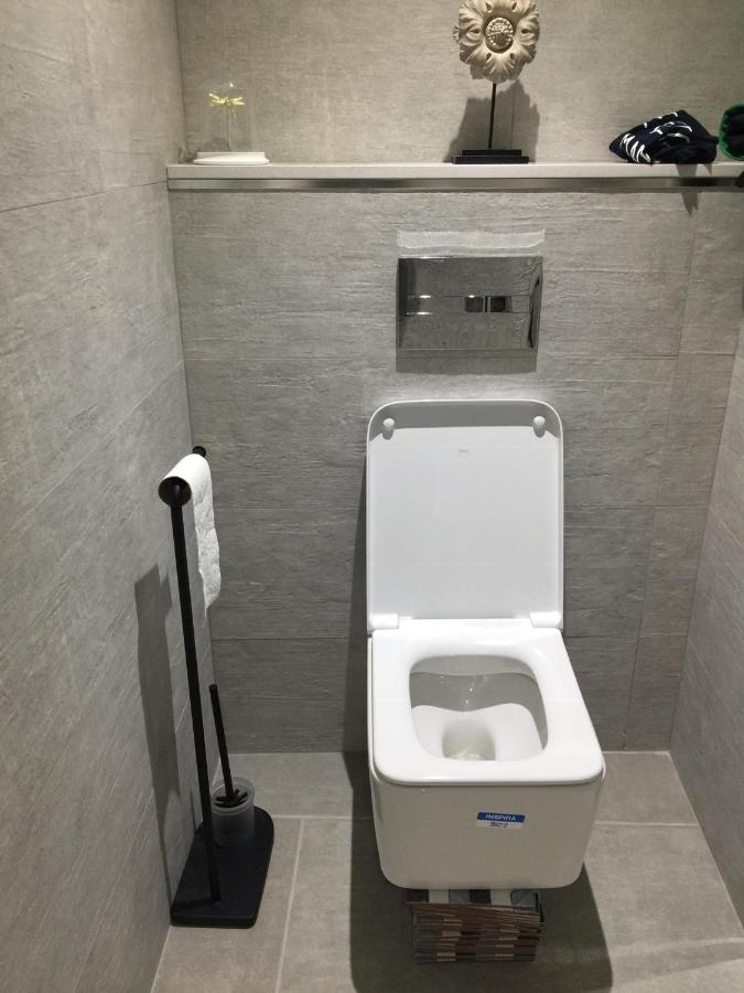 Ferienwohnung Piso En El Emblematico Barrio Antiguo De Oviédo Exterior foto
