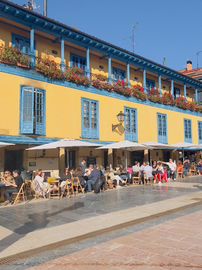 Ferienwohnung Piso En El Emblematico Barrio Antiguo De Oviédo Exterior foto