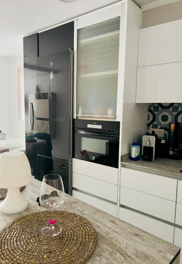 Ferienwohnung Piso En El Emblematico Barrio Antiguo De Oviédo Exterior foto
